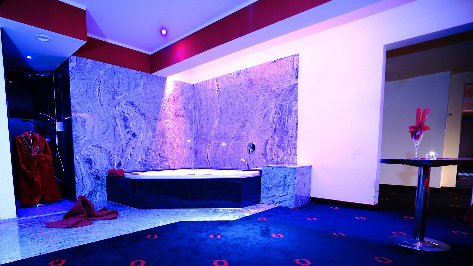 inside LadyO` LADYO`