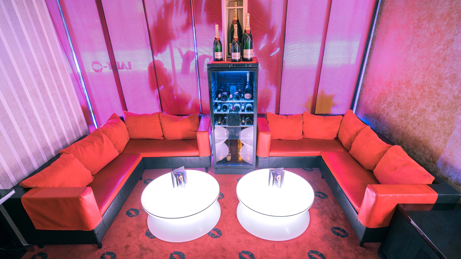 inside LadyO` LADYO`